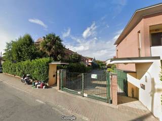 Garage in vendita a cesano maderno via sicilia, 33