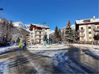 Appartamento in affitto a bardonecchia viale bramafam, 37