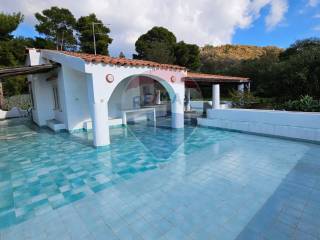 Villa in vendita a lipari via vulcanello