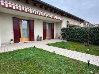 Villa a schiera in in vendita da privato a scorzè via monte marmolada, 20