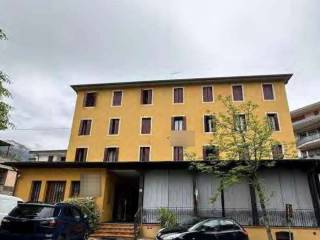 Albergo in vendita a vittorio veneto viale trento e trieste