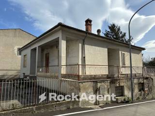 Villa in vendita a torre de' passeri via g. garibaldi, 205