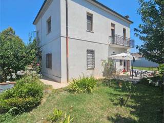 Casa indipendente in vendita ad argenta 