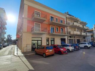 Garage in vendita a manfredonia piazza salvo d'acquisto