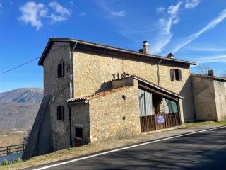 Casale in vendita a cerreto di spoleto strada provinciale di meggiano