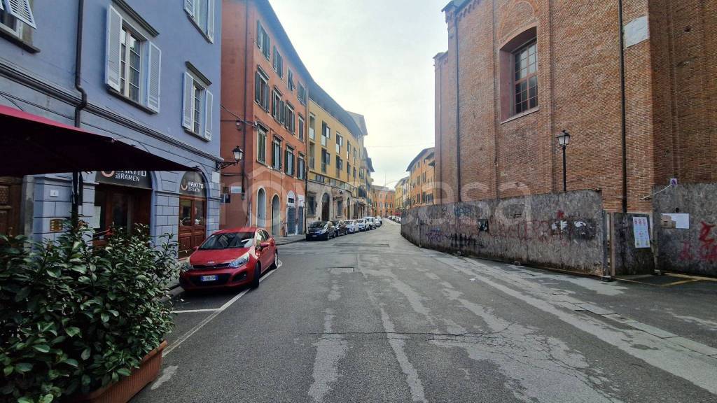 immagine annuncio 1 di 14