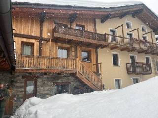 Appartamento in vendita a courmayeur via santa barbara, 8