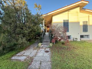 Villa a schiera in vendita a crespino piazza fetonte, 42