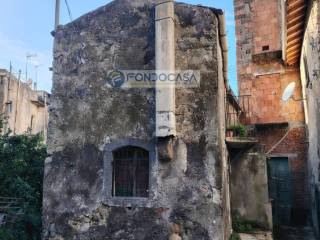 Casa indipendente in vendita a castiglione di sicilia via archimede, 43