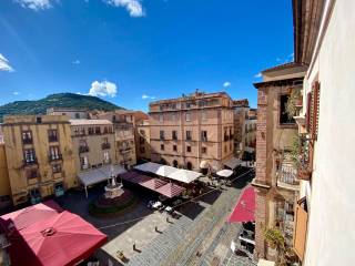 Appartamento in vendita a bosa piazza costituzione