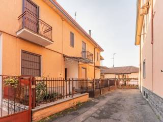 Villa a schiera in vendita ad abbiategrasso 