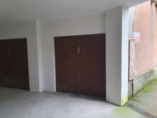 Garage in vendita a baveno via don carlo gnocchi, 3