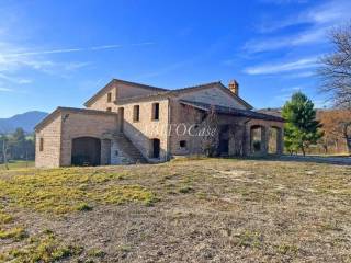 Villa in vendita ad arcevia frazione palazzo s.n.c.