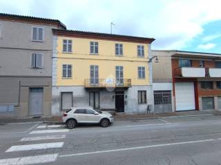 Casa indipendente in vendita a costigliole d'asti viale bianco corrado, 7