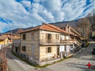 Villa bifamiliare in vendita a pescorocchiano via castagneta