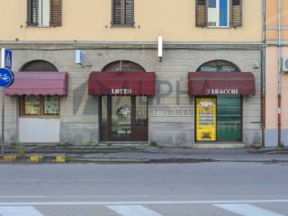 Negozio in vendita a forlì viale dell'appennino