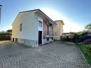 Casa indipendente in vendita a cameri via g. galilei, 13