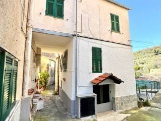 Casa indipendente in vendita a imperia via degli orti