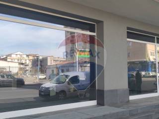 Negozio in affitto a catania viale mario rapisardi, 571