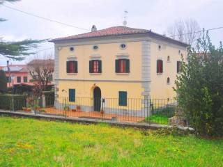 Villa in vendita a orciano pisano via piano della tora