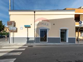 Negozio in affitto a quartu sant'elena via eligio porcu, 1