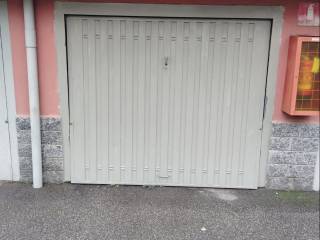 Garage in affitto a cernusco sul naviglio via giuseppe verdi, 6a