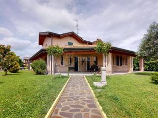 Casa indipendente in vendita a vigarano mainarda via don mario ferraresi, vigarano pieve 39/a