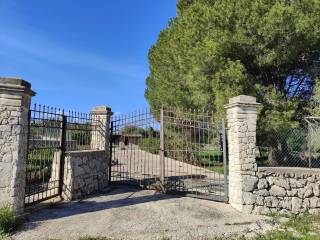 Terreno residenziale in affitto a siracusa via mallia, snc