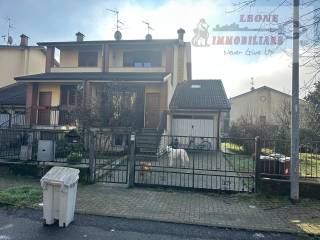 Villa a schiera in vendita a ceranova via leopardi, 73