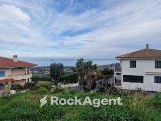 Terreno residenziale in vendita a montepaone località cammari