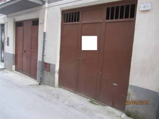 Garage in vendita a naro 