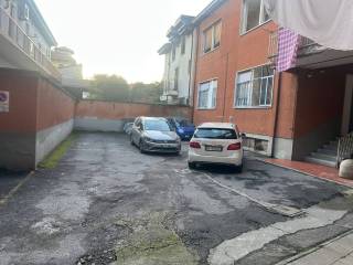 Magazzino in vendita a lissone via san rocco, 26