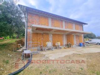 Casa indipendente in vendita a colli del tronto 