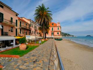 Appartamento in vendita ad alassio via candido bavera, 12