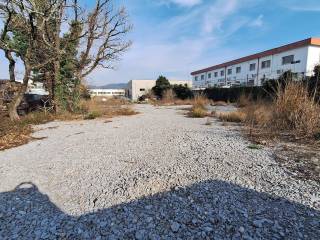 Terreno residenziale in affitto a sgonico località stazione prosecco, 31