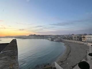 Abbigliamento in vendita a otranto centro