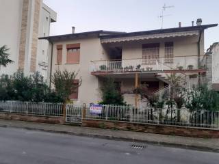 Villa bifamiliare in vendita a cesenatico 