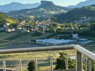 Appartamento in affitto a castelnovo ne' monti via felinamata