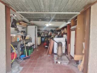 Garage in vendita a follonica 