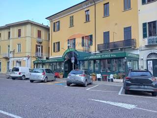 Ristorante in vendita a dongo piazza giulio paracchini