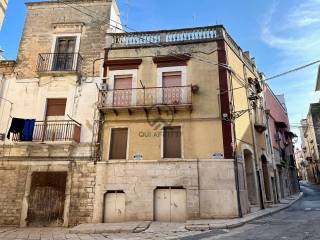 Casa indipendente in vendita ad andria via corrado iv di svevia