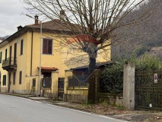 Villa bifamiliare in vendita a bagni di lucca viale roma, 33