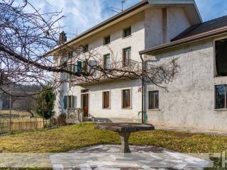 Casa indipendente in vendita a ponte nelle alpi località vich, 30