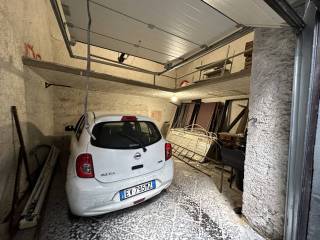 Garage in vendita a napoli piazza dante