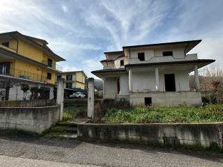 Villa in vendita a san michele di serino via santa candida ortali