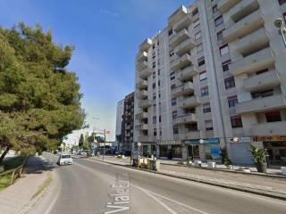 Negozio in vendita a taranto viale europa, 197