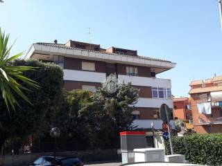 Garage in vendita a roma via del torraccio di torrenova