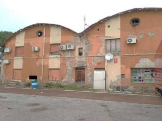 Magazzino all'asta a ferrara via del forno