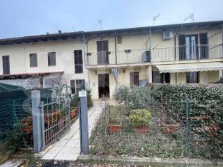 Villa a schiera in vendita a ferrere frazione collina sant'antonio, 64