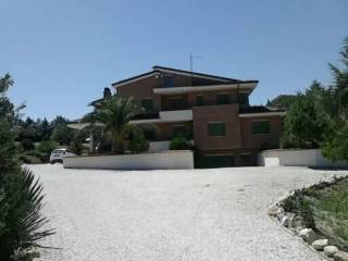 Villa in vendita a lucera via campobasso s.n.c